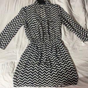 Lonys sleeve black and white dress